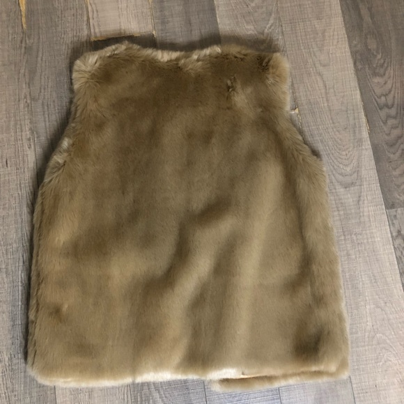 Fur vest in beige luxury vest - Picture 3 of 5